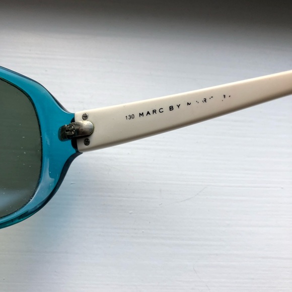 Vintage Marc Jacobs | Blue & white sunglasses frames - Picture 6 of 7